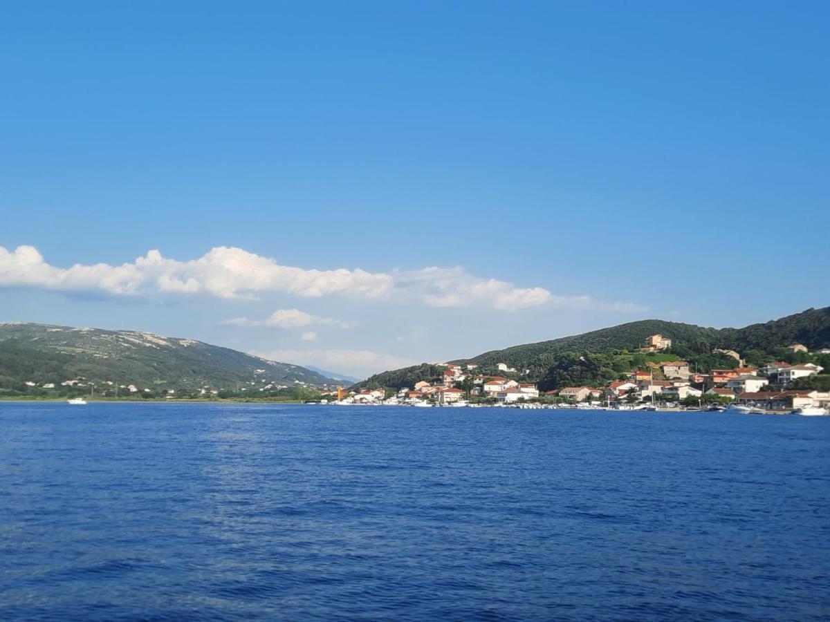 Ferienwohnung Marovito Supetarska Draga Exterior foto