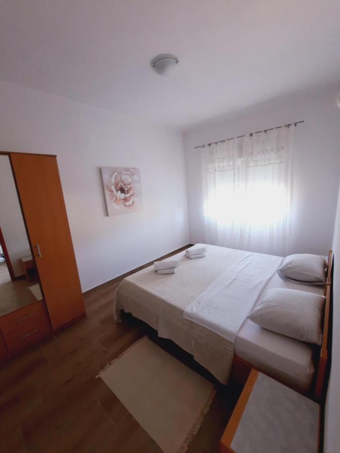 Ferienwohnung Marovito Supetarska Draga Exterior foto